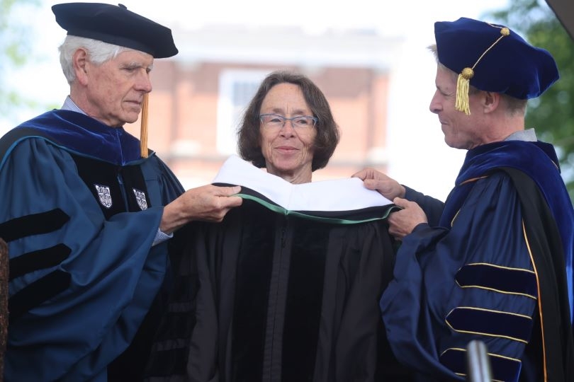 20230611-gail-gentes-honorary-degree-hs-017_resized